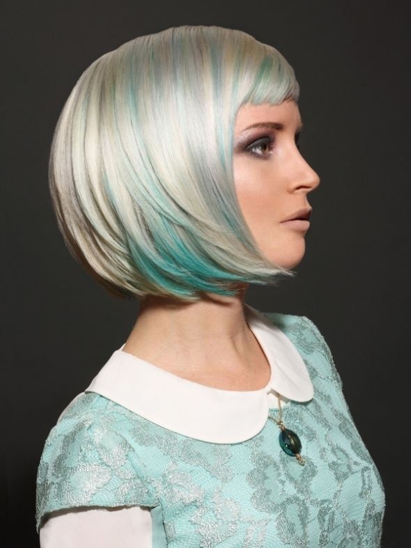 Platinum and mint green bob