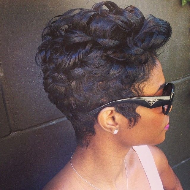 Short pin curls 'do