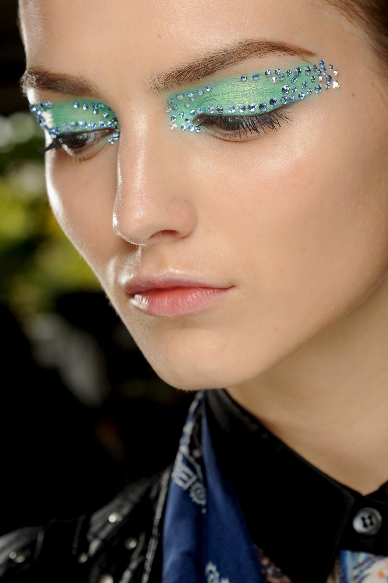 20 Eye-Catching Face Embellishments