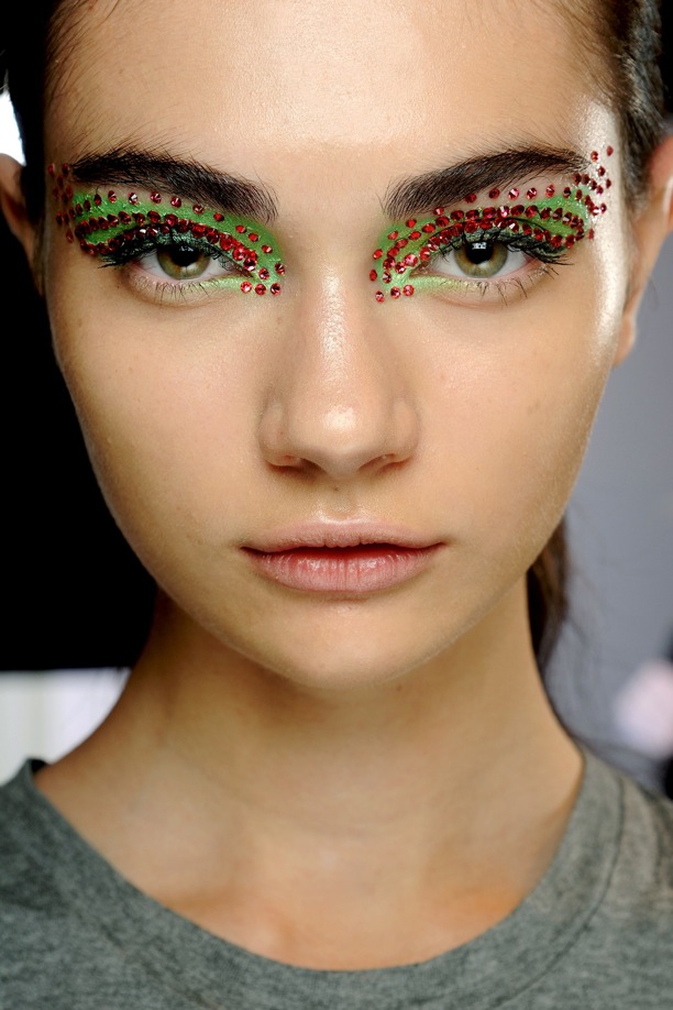 20 Eye-Catching Face Embellishments