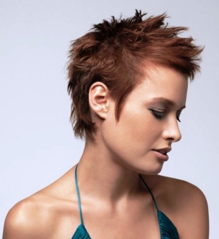 20 Great Short Styles for Straight Hair