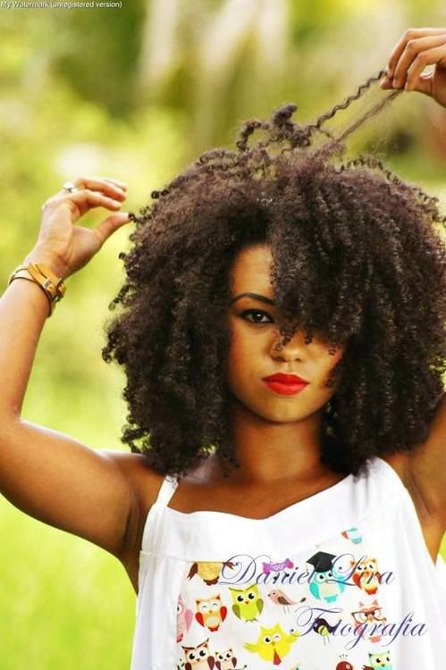 21 Glorious Big and Curly Natural Hairstyles