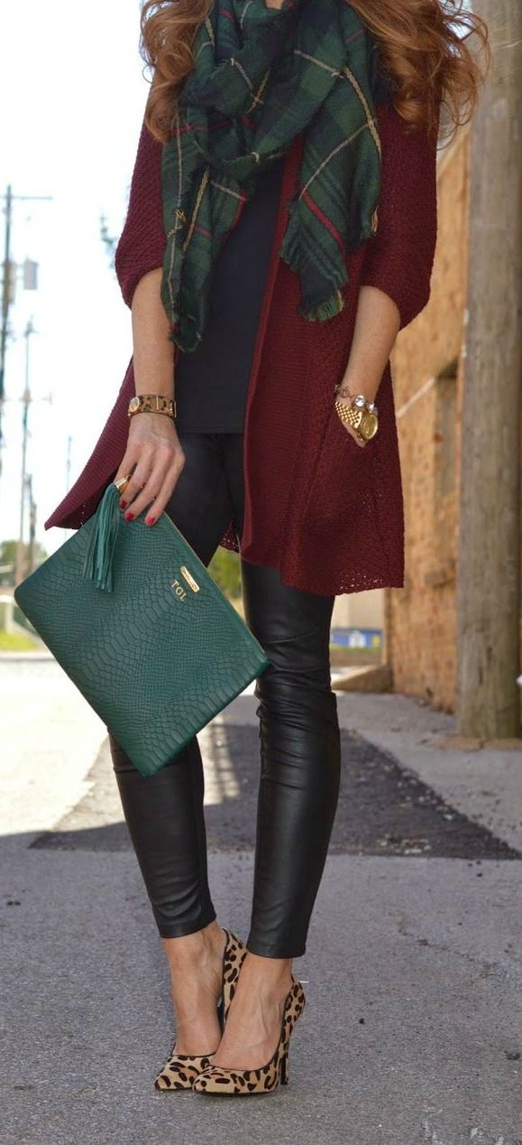 21 Stunning Ways to Wear Teal This Fall