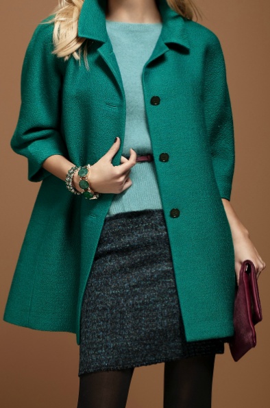 21 Stunning Ways to Wear Teal This Fall