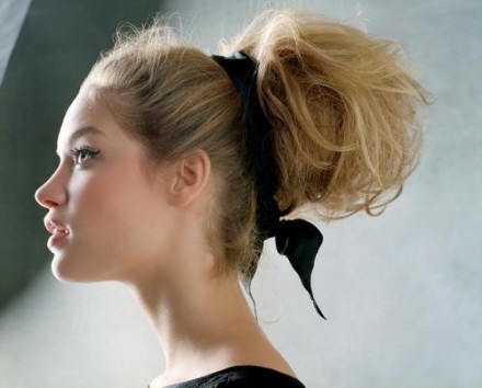 22 Fashionable Ways to Wear a Bun This Fall Season