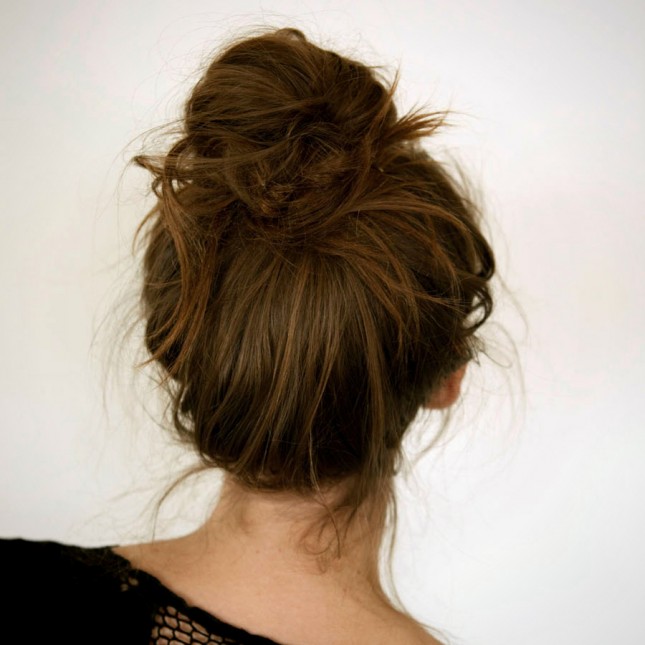 22 Fashionable Ways to Wear a Bun This Fall Season