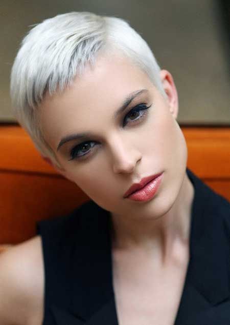 Very Short Pixie Haircuts For Gray Hair - Wavy Haircut