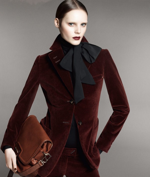 23 Exquisite Velvet Looks for Fall - Styles Weekly