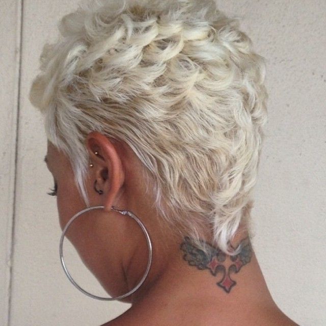 23 Standout Prom Hairstyles for Short Hair