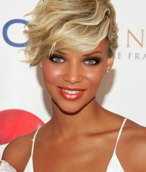 24 Cute Short Hairstyles (with Bangs)