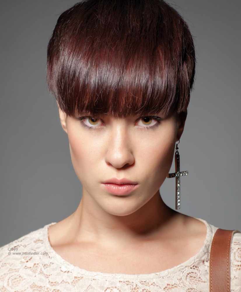 24 Cute Short Hairstyles (with Bangs)