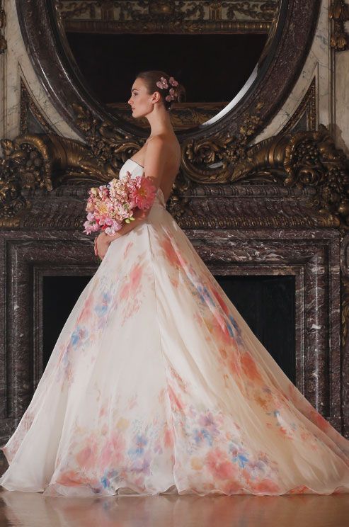 22 Must-See Spring Wedding Dress Trends