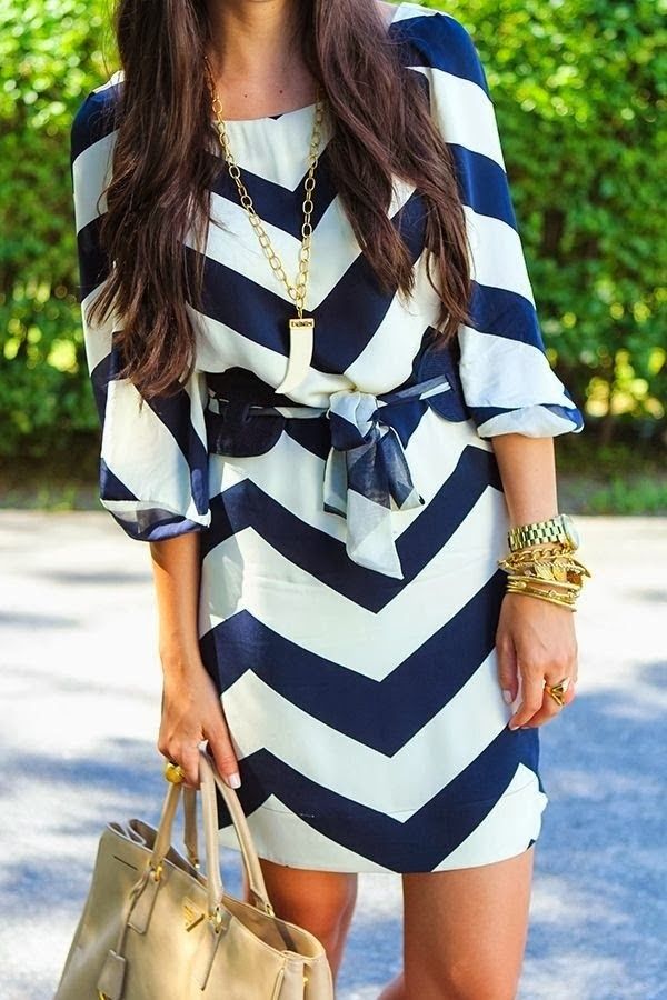 22 Striking Ways to Make Chevrons and Stripes Work for You