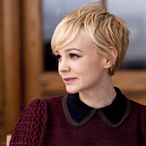 Celebrity short blonde pixie cut for fine hair