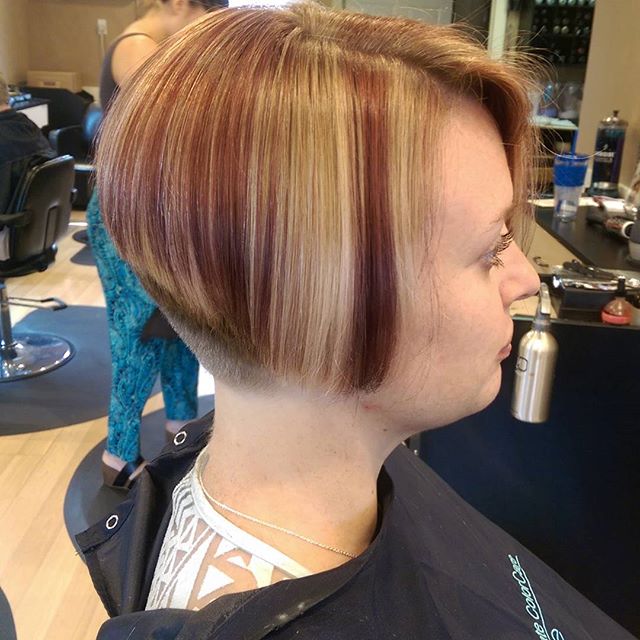 Cute short highlighted Stacked Bob Hairstyle