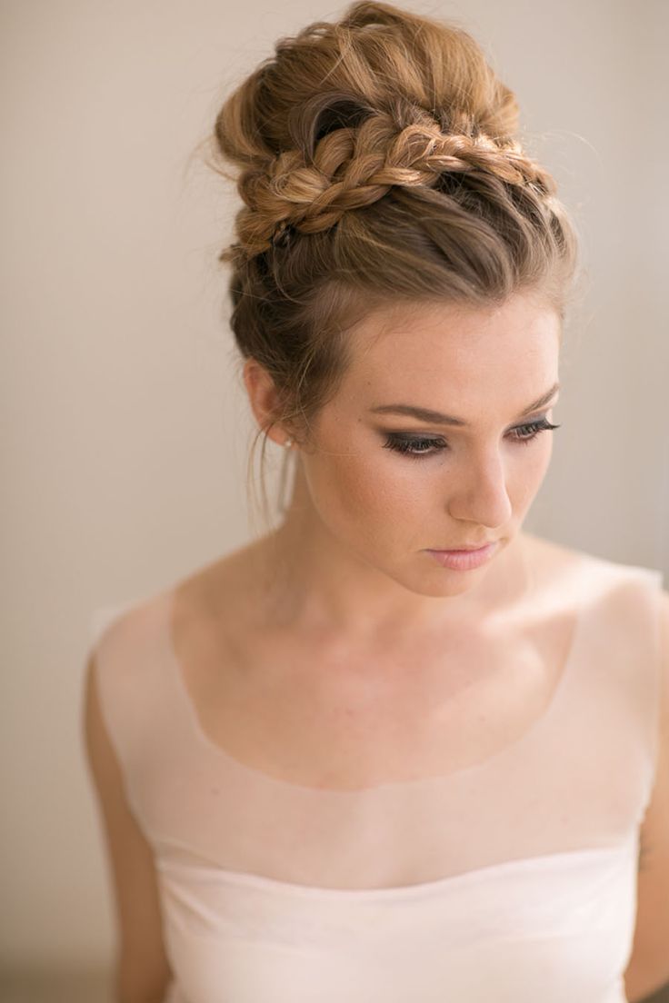 Gorgeous Bridal Braided Hairstyle