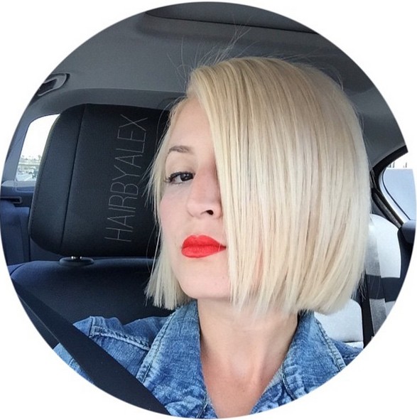 chin length straight blonde bob haircut for fine hair