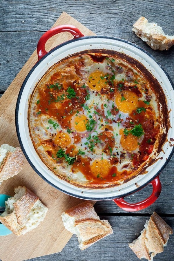 Eggs with Spicy Tomato Sauce