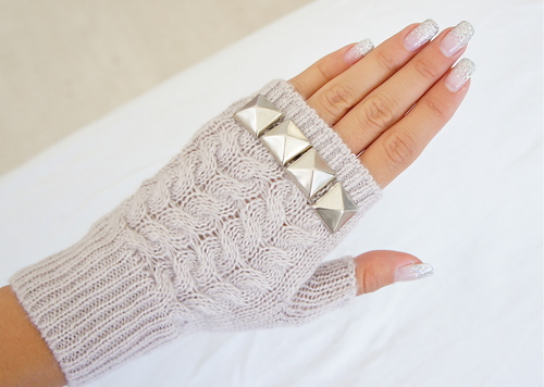 Beautiful DIY Gloves