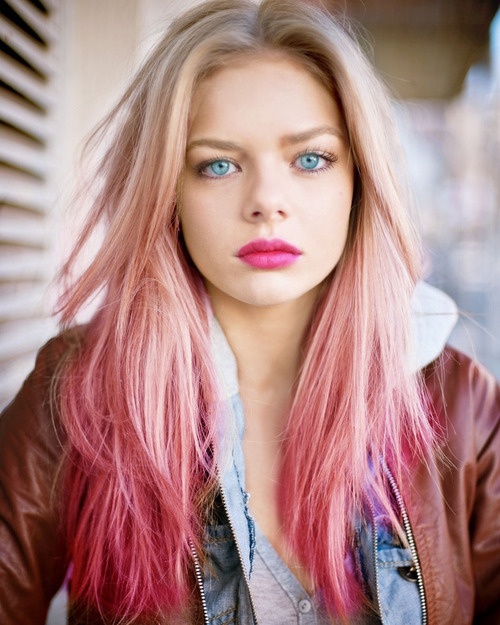 Beautiful Blonde to Pink Ombre Hair Look