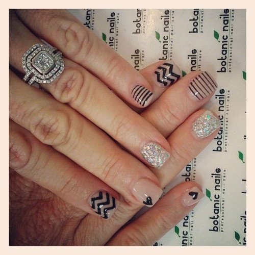 Chic Short Nail Design