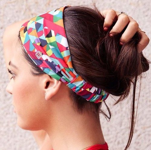 Fashionable Casual Bun with Headband for Sports