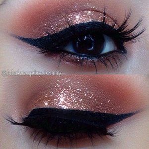 Pretty Shimmer Eye Makeup Idea for New Year