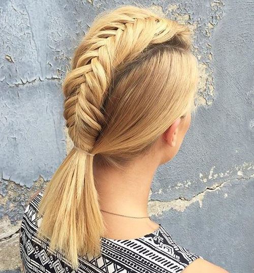 20 Cool Faux Hawk Inspired Hairstyles for Women - Styles Weekly