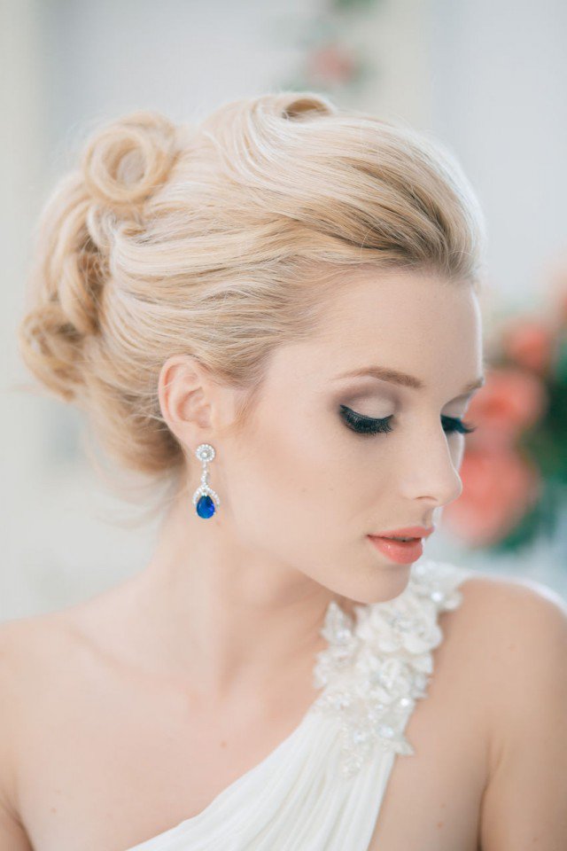 20 Gorgeous Bridal Hairstyle and Makeup Ideas for 2024 - Styles Weekly