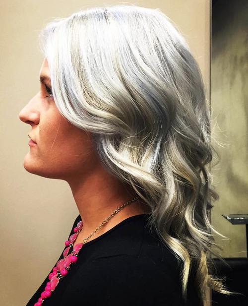 Ideas to Have Sliver and White Highlighted Hair Looks