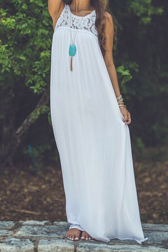 The long maxi skirts are fashionable to wear in summer and they