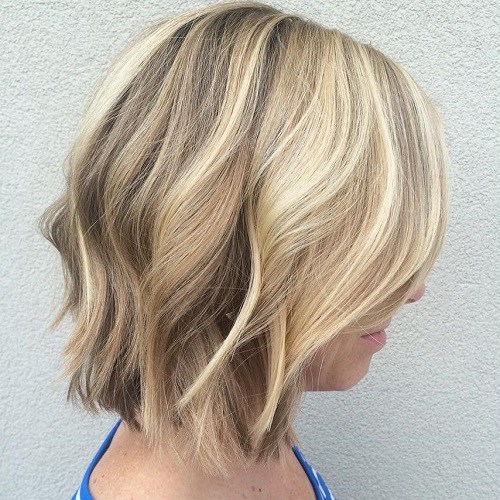 20 Stylish Wavy Bobs for Girls