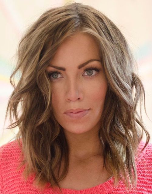 22 Mid-length Hairstyles for Fall