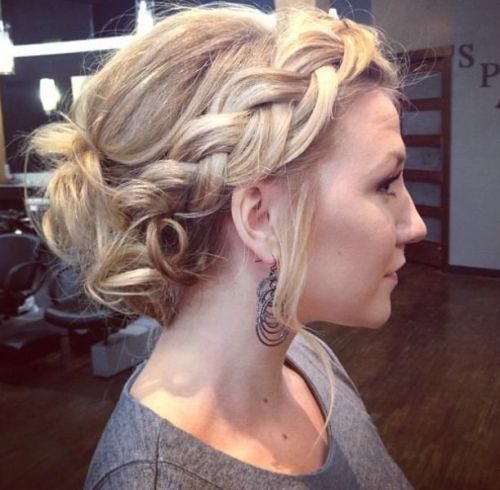 22 Mid-length Hairstyles for Fall