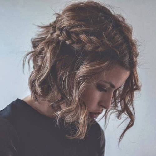 22 Mid-length Hairstyles for Fall