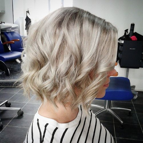 22 Ways to Rock a Curly Bob