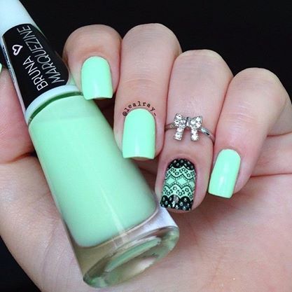 7 Things You Should Know Before You Get Acrylic Nails