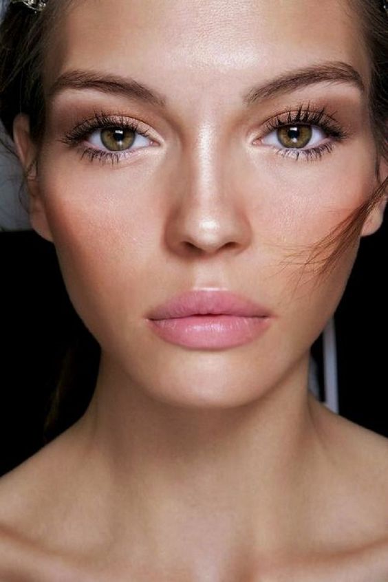 Tips on How to Pull Off a Natural Look