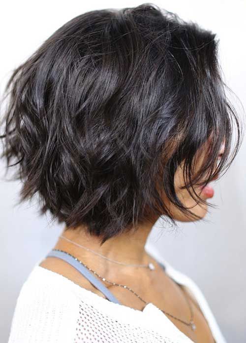 20 Best Short Hairstyles For Thick Hair 2021 Short Haircuts For Women Styles Weekly 