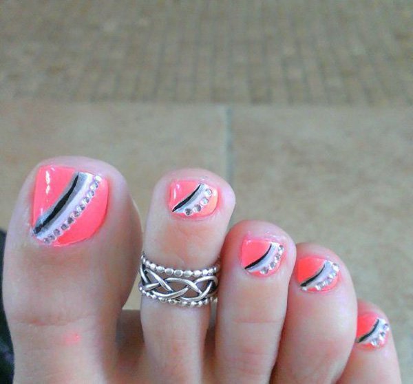 cross toe nail designs