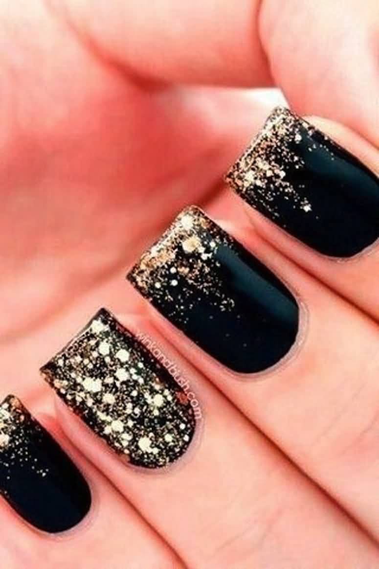 Easy Holiday Nail Designs