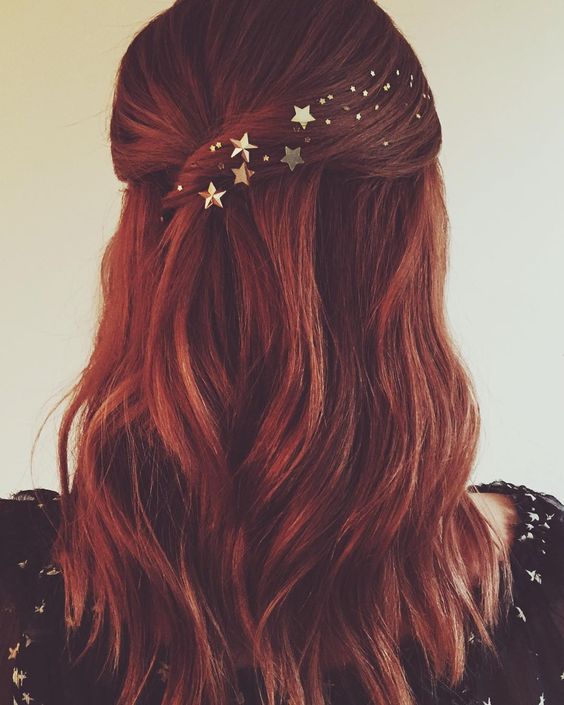10 Gorgeous Hair Accessories Inspiration Looks