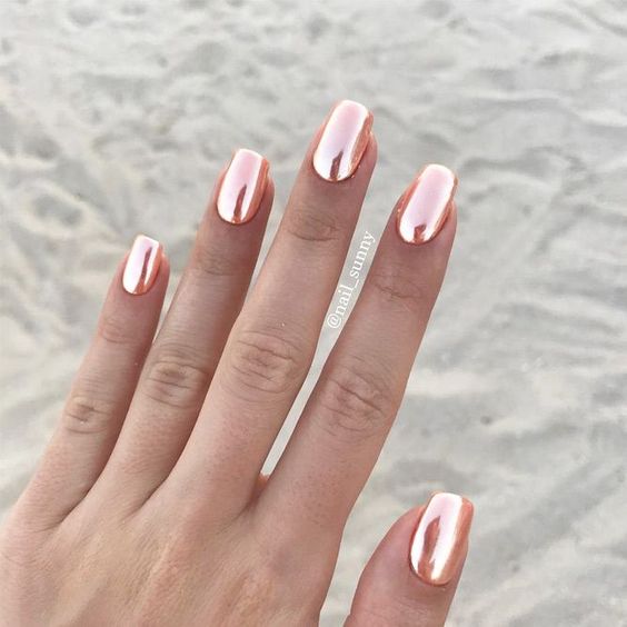 10 Stunning Chrome Nail Ideas