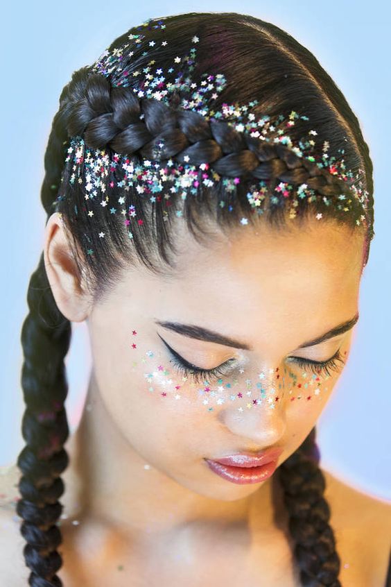 10 Glam And Glittery Makeup Looks Styles Weekly