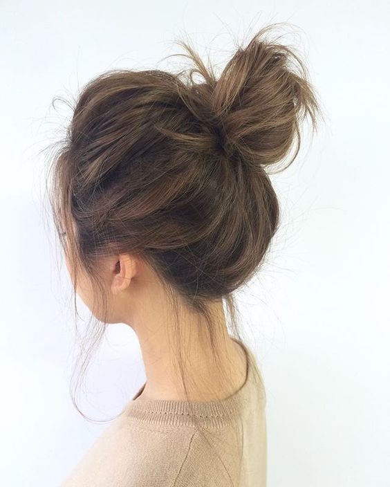 10 Wonderful Messy Bun Hairstyles