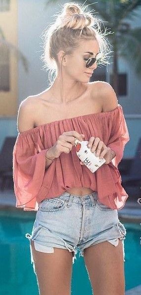 21 One Ways to Rock the 'Off the Shoulder Cut'
