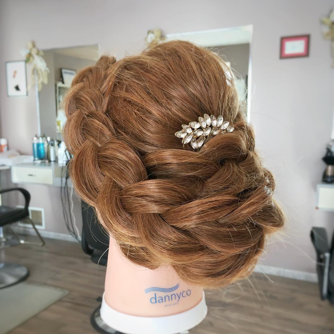 30 Beautiful Wedding Updos for 2018 - Elegant Updos for Wedding