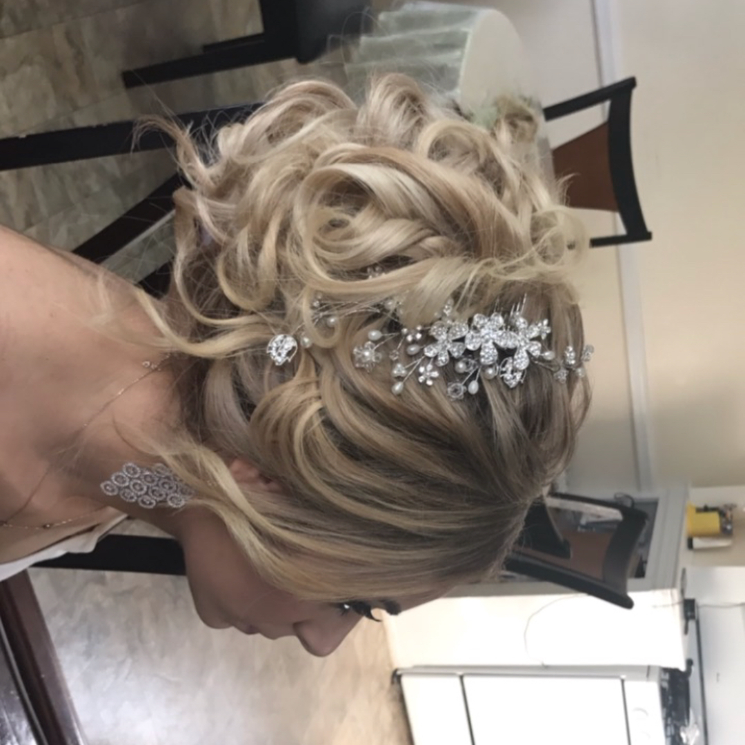 30 Beautiful Wedding Updos for 2018 - Elegant Updos for Wedding