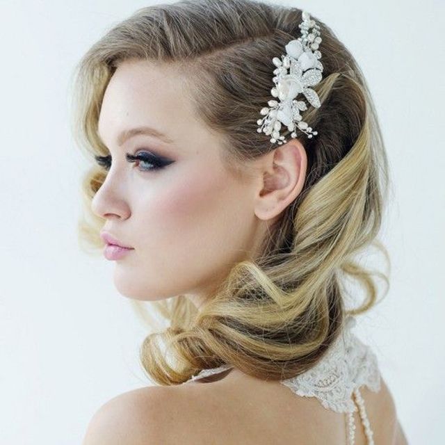 20 Gorgeous Bridal Hairstyle and Makeup Ideas for Women