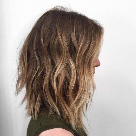 30 Cute Daily Medium Hairstyles 2018 - Easy Shoulder Length Hair Ideas